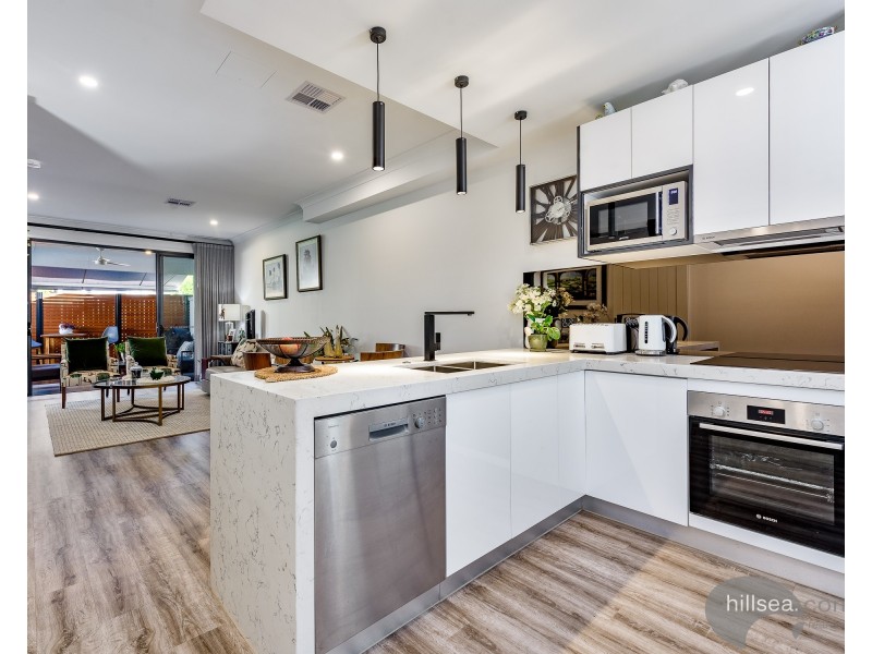 6/4A Hansford Road, Coombabah QLD 4216