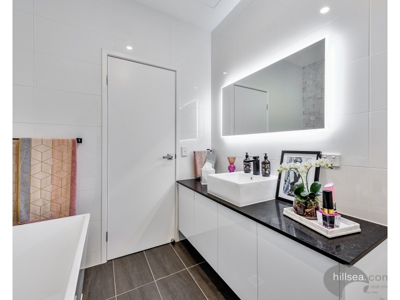 6/4A Hansford Road, Coombabah QLD 4216