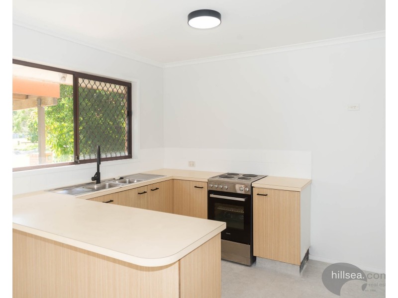 1/9 Jean Street, Labrador QLD 4215