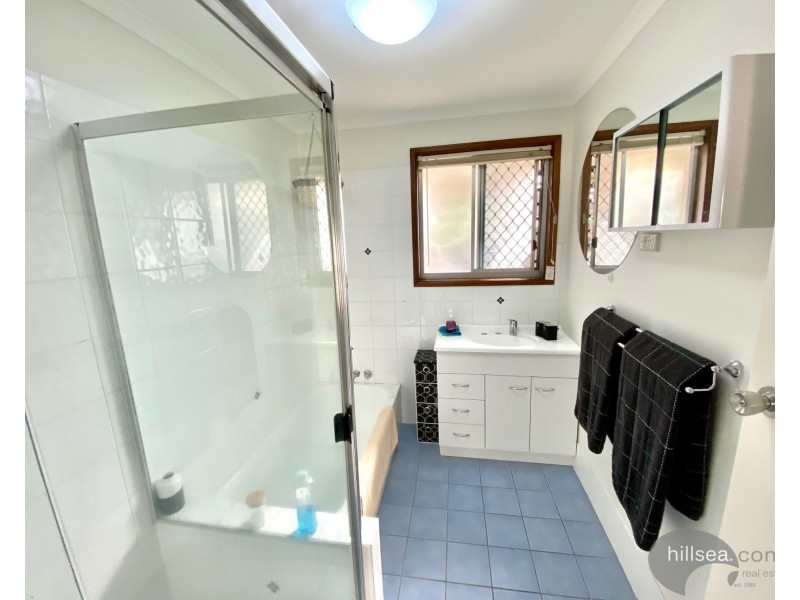 5 Sunbird Avenue, Paradise Point QLD 4216
