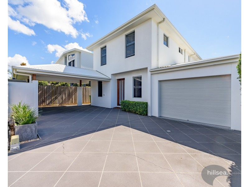13 Plover Avenue, Paradise Point QLD 4216