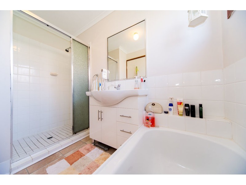 2/28 Kangaroo Avenue, Coombabah QLD 4216