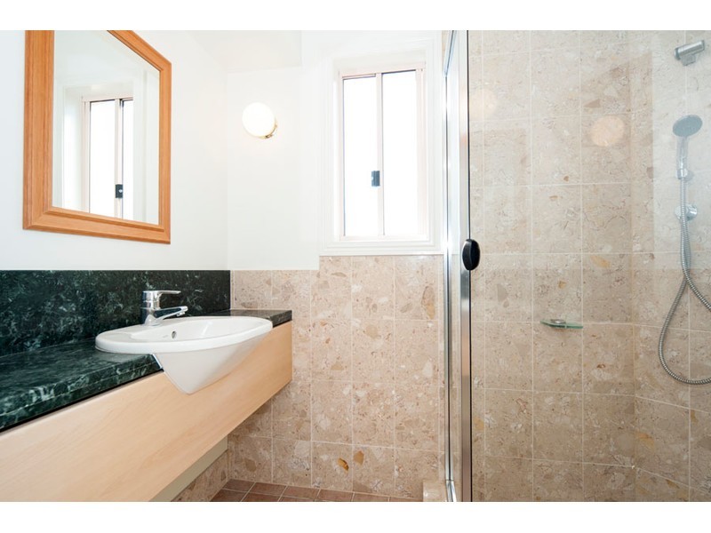 4/14 Pendraat Parade, Hope Island QLD 4212