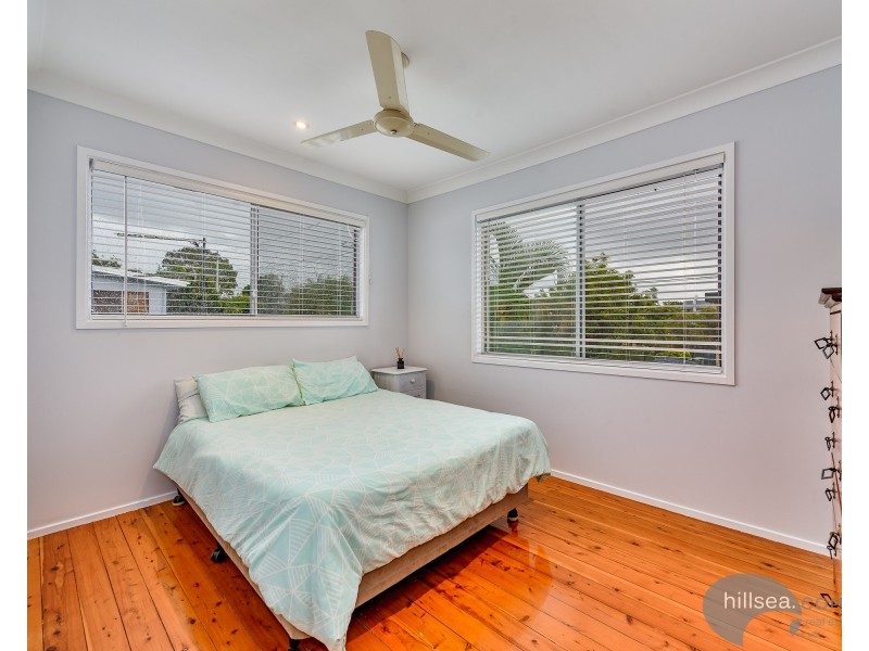 58 Errol Avenue, Paradise Point QLD 4216