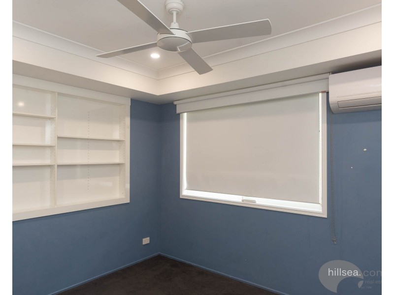 22 Dromana Crescent, Helensvale QLD 4212