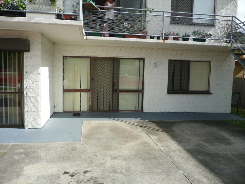 1/94 Frank Street, Labrador QLD 4215