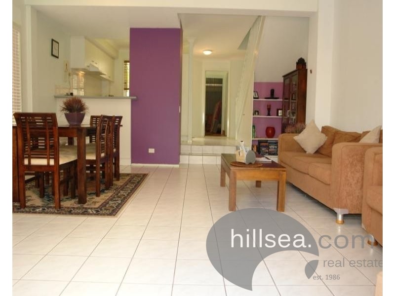 8/90 Pohlman Street, Southport QLD 4215