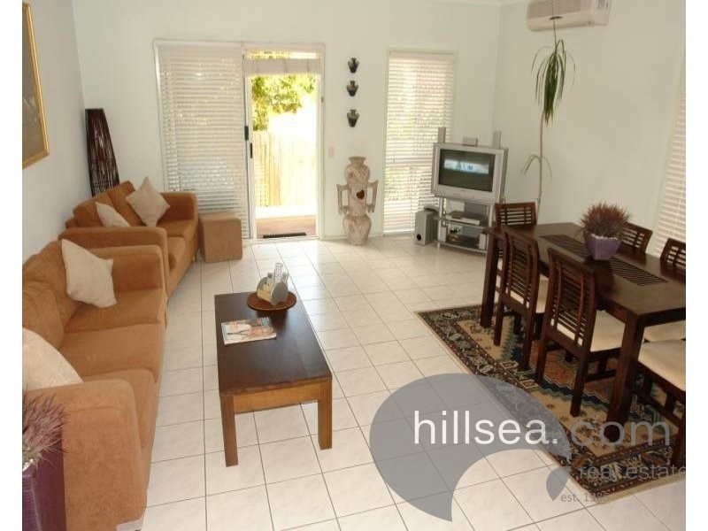 8/90 Pohlman Street, Southport QLD 4215