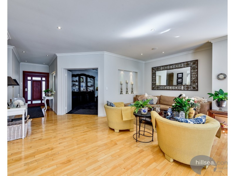 3 Lotus Avenue, Hollywell QLD 4216