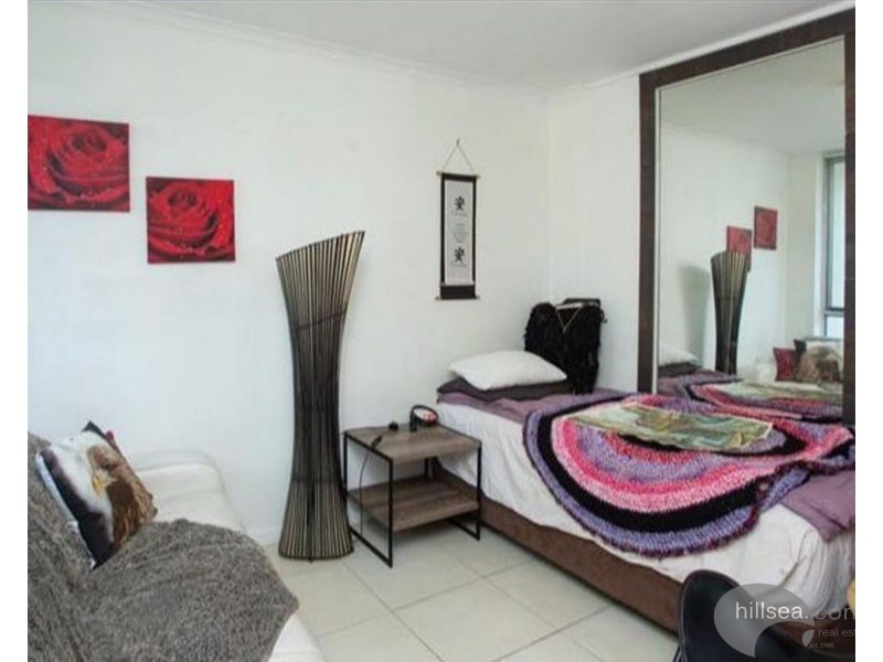 6/63 Cavil Avenue, Surfers Paradise QLD 4217