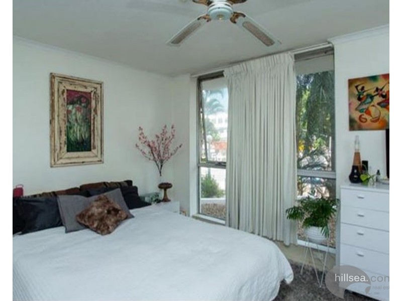 6/63 Cavil Avenue, Surfers Paradise QLD 4217