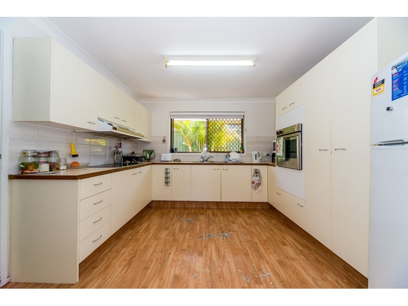 1/48 Usher Avenue, Labrador QLD 4215