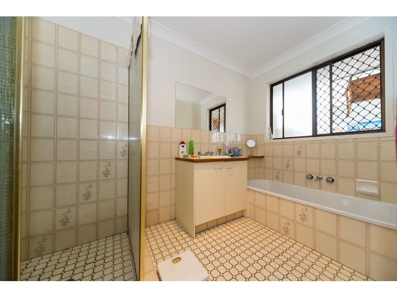 1/48 Usher Avenue, Labrador QLD 4215