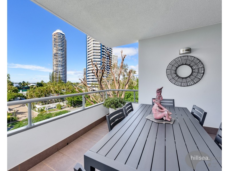 28 Bayview Street, Runaway Bay QLD 4216