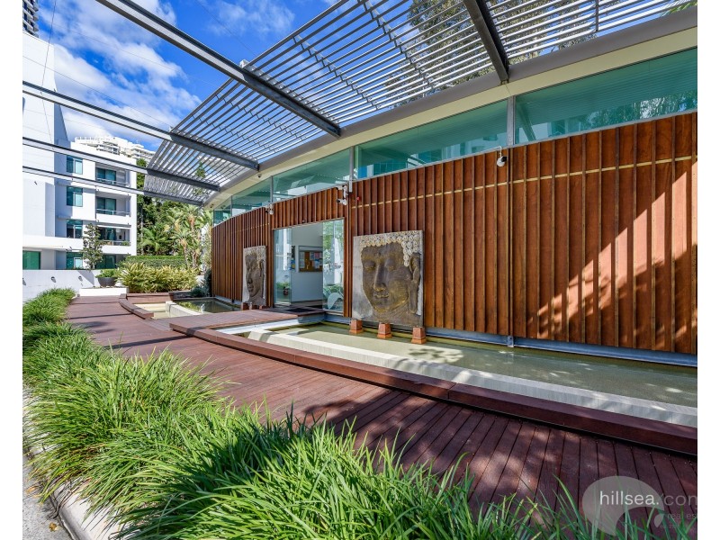 28 Bayview Street, Runaway Bay QLD 4216