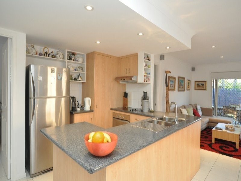 6/394 Pine Ridge Road, Coombabah QLD 4216