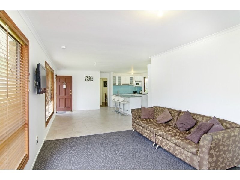 5 Chablis Court, Molendinar QLD 4214