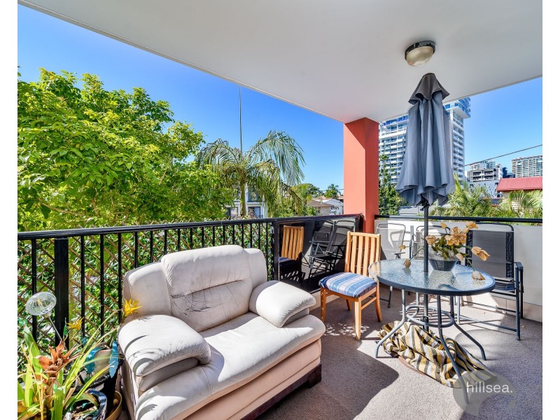 4/14-16 Little Norman Street, Southport QLD 4215