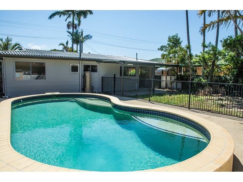 9 Jacaranda Avenue, Hollywell QLD 4216