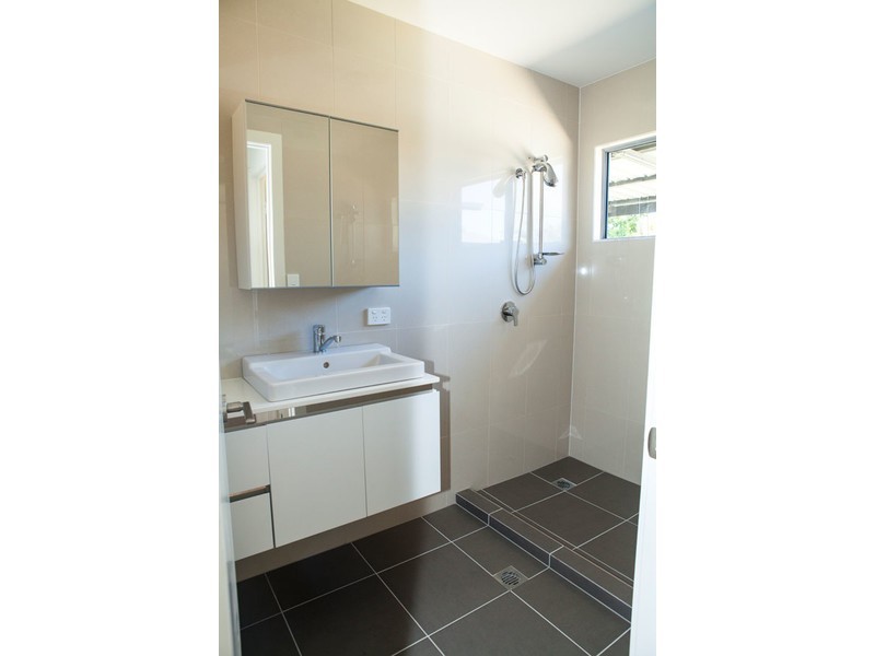 9 Jacaranda Avenue, Hollywell QLD 4216