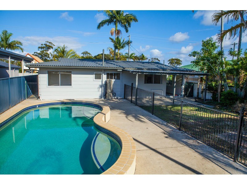 9 Jacaranda Avenue, Hollywell QLD 4216