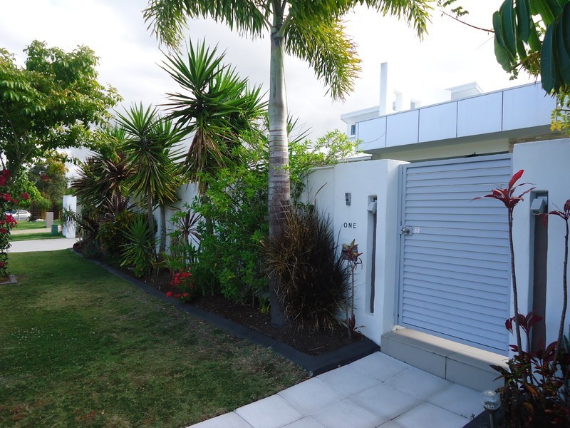 1 Trieste Court, Coombabah QLD 4216