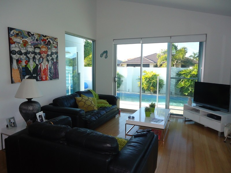 1 Trieste Court, Coombabah QLD 4216