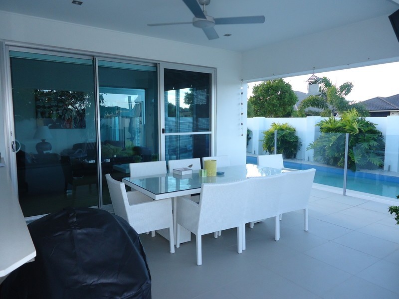 1 Trieste Court, Coombabah QLD 4216