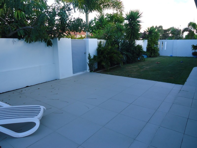 1 Trieste Court, Coombabah QLD 4216