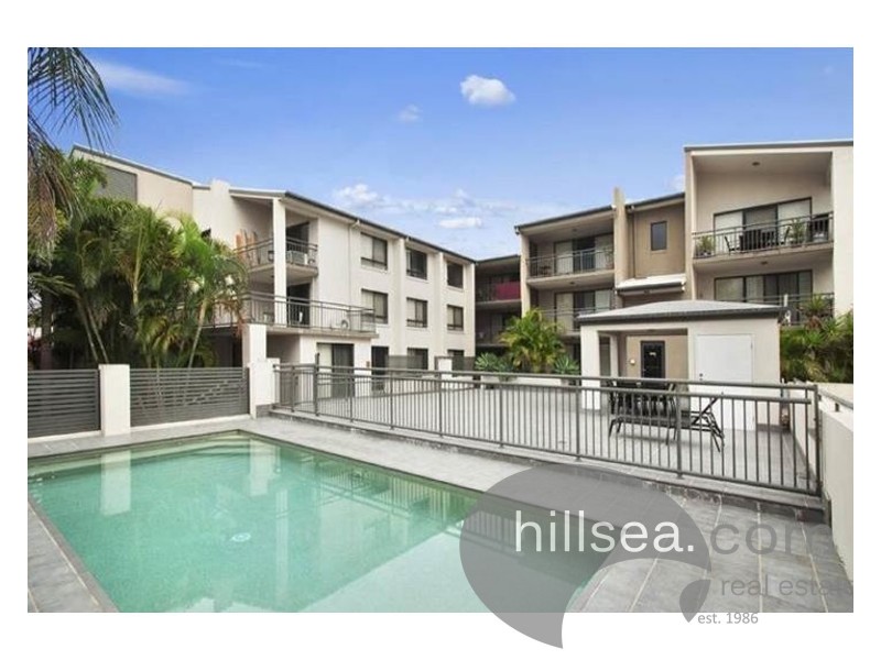 4/46-48 Lenneberg Street, Southport QLD 4215