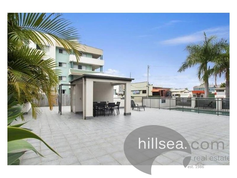 4/46-48 Lenneberg Street, Southport QLD 4215