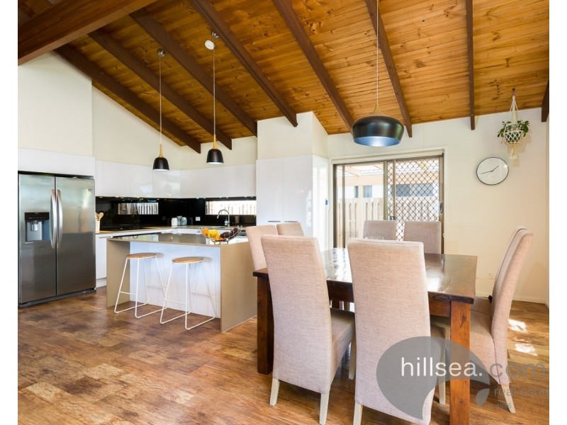 38 Sundown Drive, Paradise Point QLD 4216