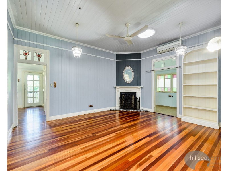 9 Dunnes Avenue, Hope Island QLD 4212