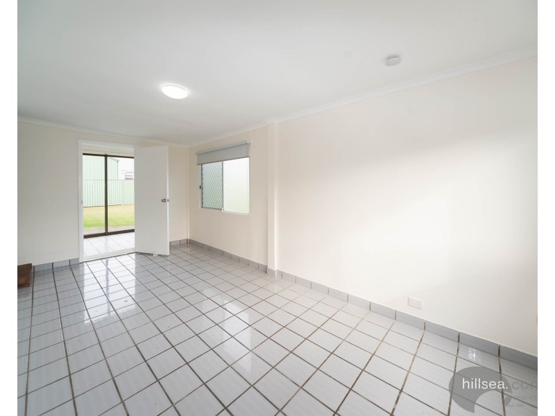 137 Kumbari Avenue, Labrador QLD 4215