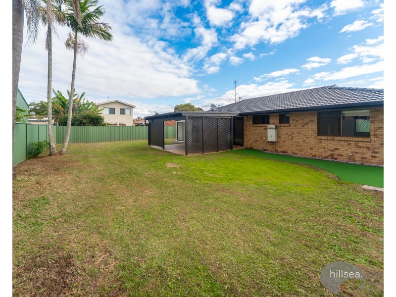 137 Kumbari Avenue, Labrador QLD 4215
