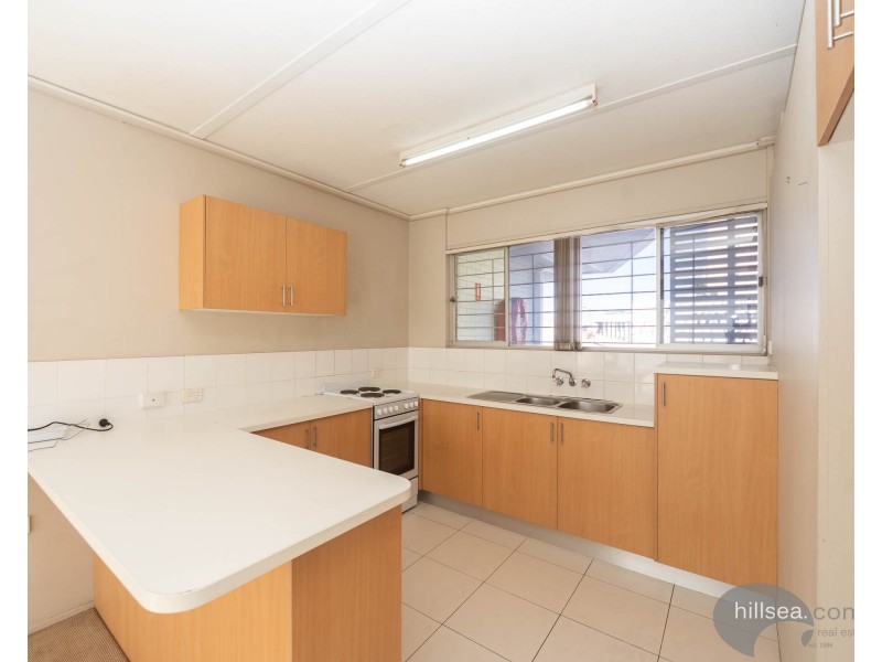 10/128 Marine Parade, Southport QLD 4215