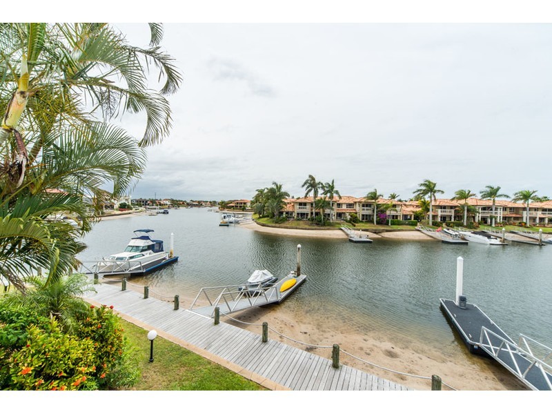 29/3 Lee Road, Runaway Bay QLD 4216