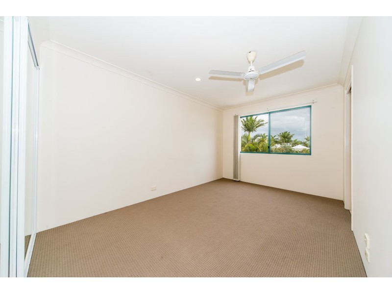 29/3 Lee Road, Runaway Bay QLD 4216