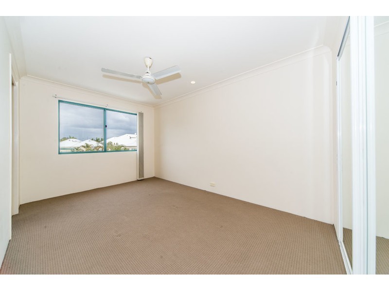 29/3 Lee Road, Runaway Bay QLD 4216