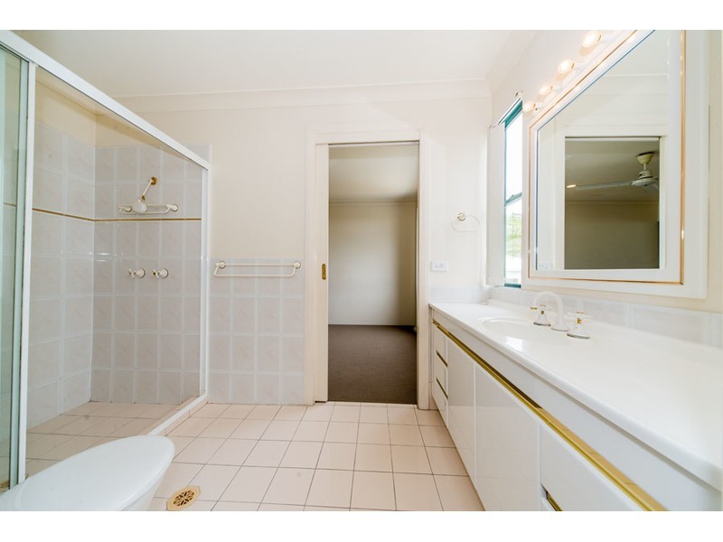 29/3 Lee Road, Runaway Bay QLD 4216