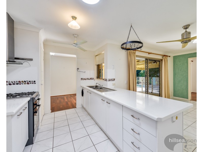 15 Carner Court, Parkwood QLD 4214