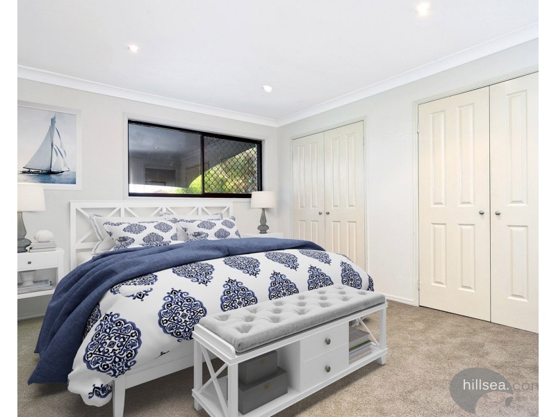 19 Lakefield Crescent, Paradise Point QLD 4216