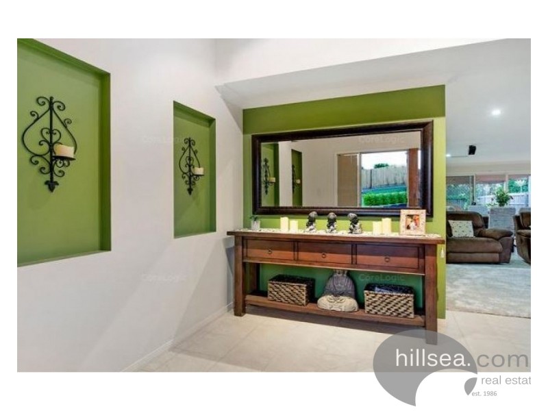 31 Zane Street, Molendinar QLD 4214