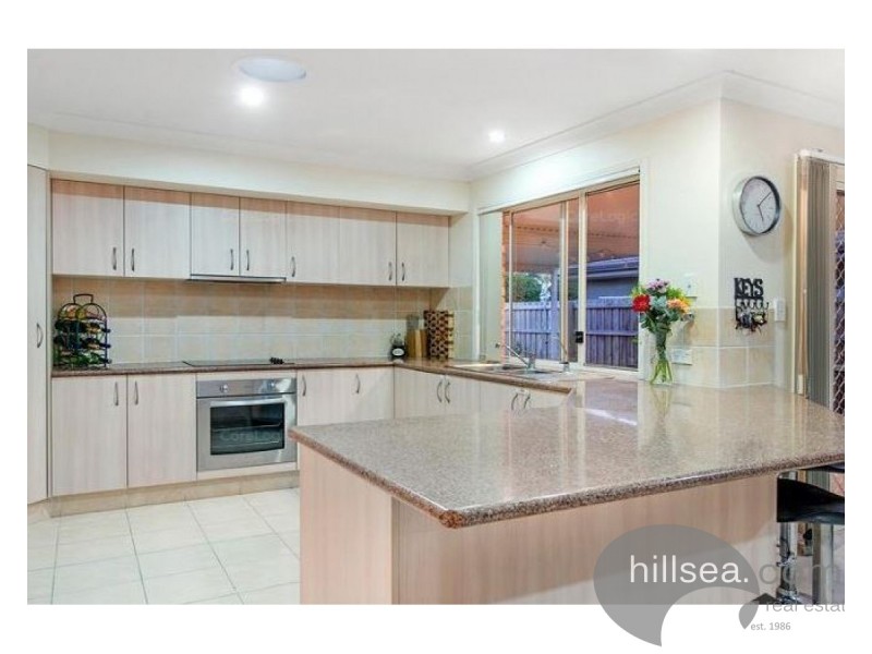 31 Zane Street, Molendinar QLD 4214