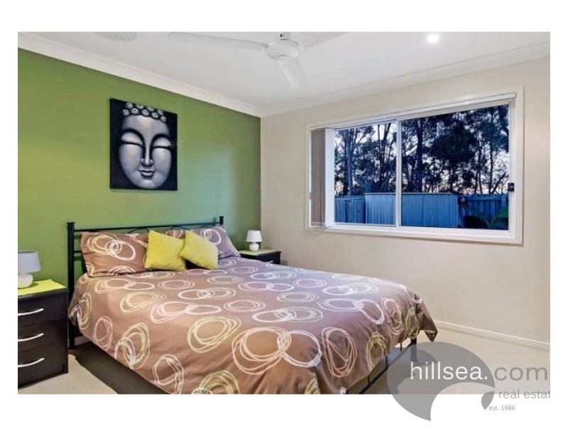 31 Zane Street, Molendinar QLD 4214