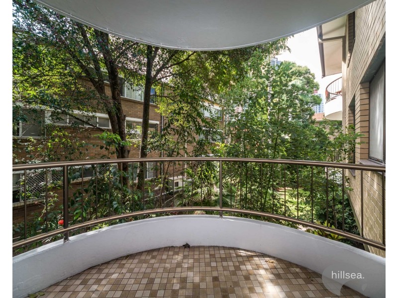 4/7 Lather Street, Southport QLD 4215