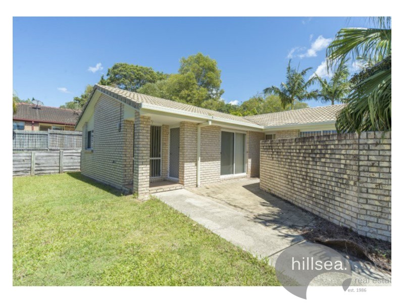 2/9 Clovelly Place, Labrador QLD 4215