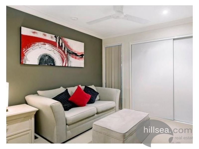 31 Zane Street, Molendinar QLD 4214