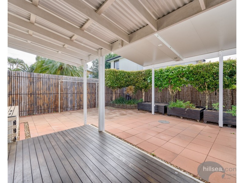 2/75 Broad Street, Labrador QLD 4215