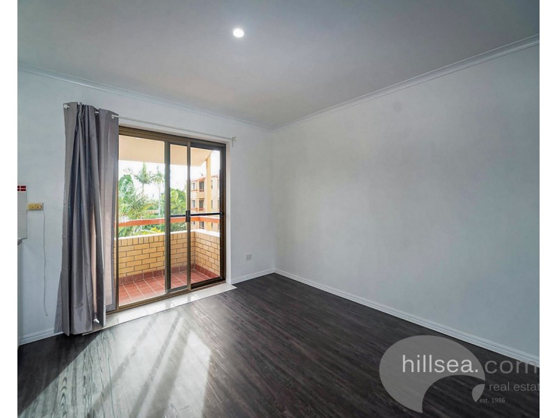 10/106 Bayview Street, Runaway Bay QLD 4216